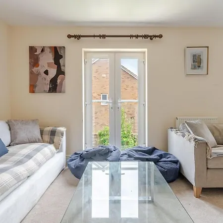 Spacious Near & Bath Ideal For Hébergement de vacances *