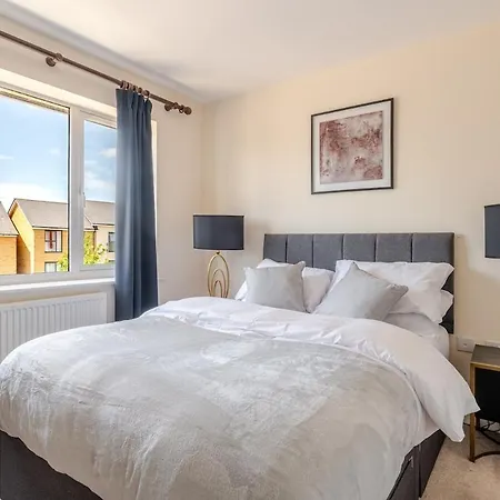 Hébergement de vacances Spacious Near & Bath Ideal For