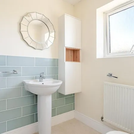 Hébergement de vacances Spacious Near & Bath Ideal For