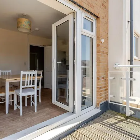 Hébergement de vacances Spacious Near & Bath Ideal For *