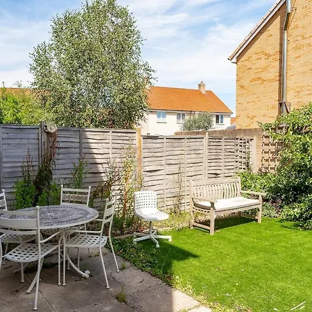 Hébergement de vacances Spacious Near & Bath Ideal For